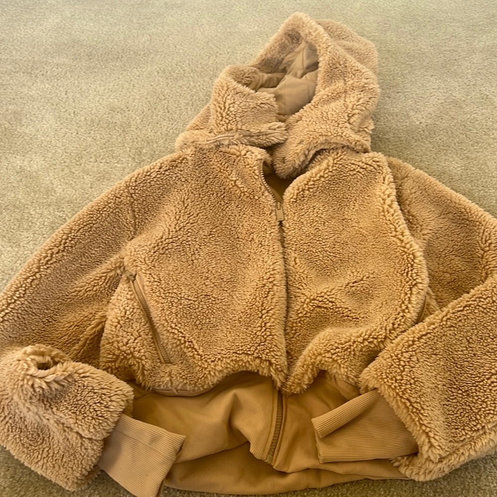 Alo foxy sherpa jacket camel xs